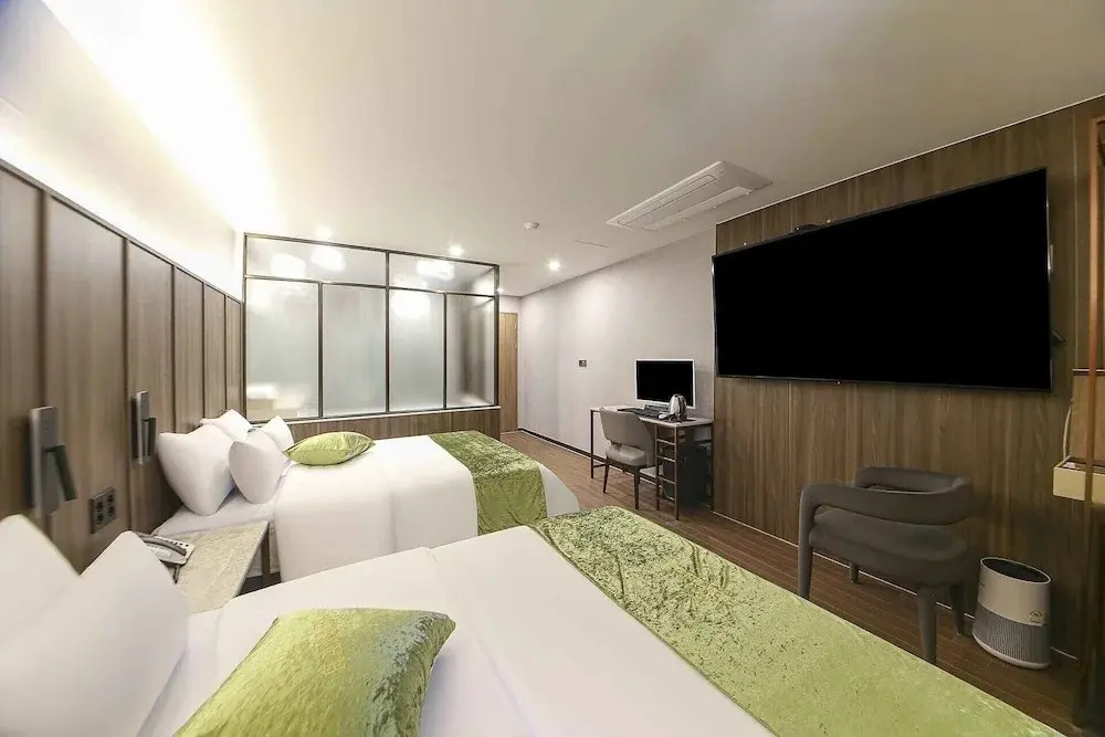 Hanabi Hotel