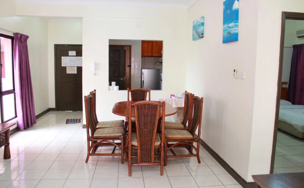 Marimari Marina Service Condo