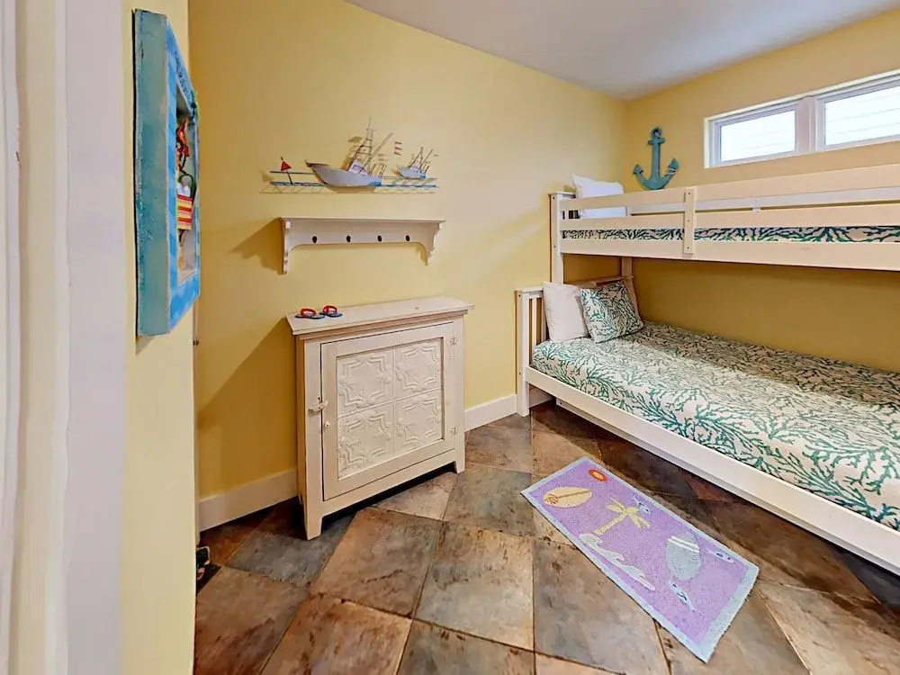Banyan Beach House - Three Bedroom House