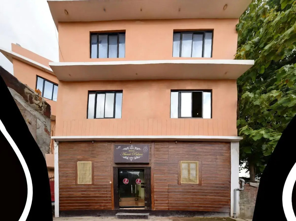 Hotel Aanvi Palace