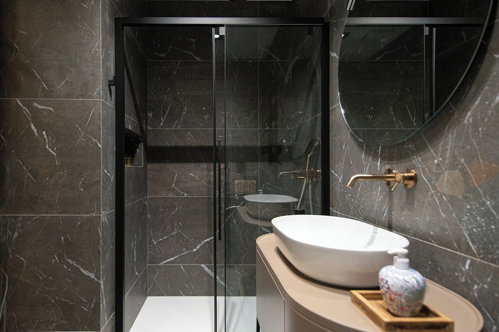 Santa Croce Suite by DuHomes