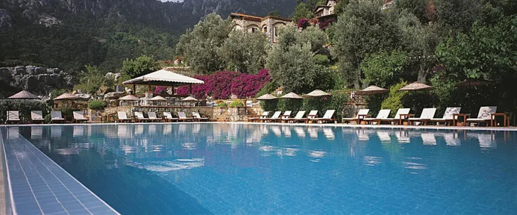 Dionysos Hotel