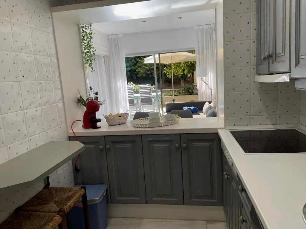 Apartamento PLANTA JARDÍN CON GRAN TERRAZA, SOLEADO 132