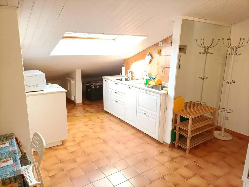 Mansard apart Alba - Sea 5 Terre-trekking-excursions-relax