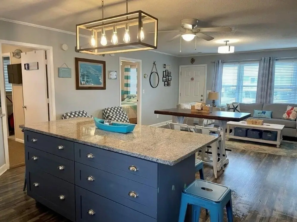 Sandy Bottoms 4 Bedroom Home by RedAwning