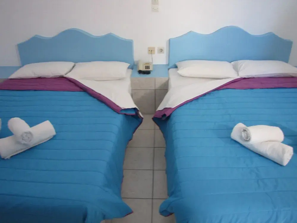 Studios Apartments Perivolos
