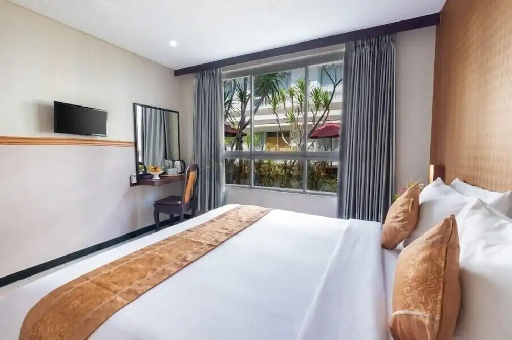 The Kanjeng Suites Kuta Galeria - Bali