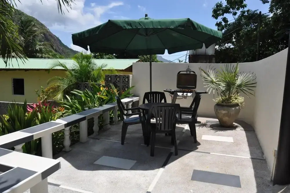 Chrisent Residence