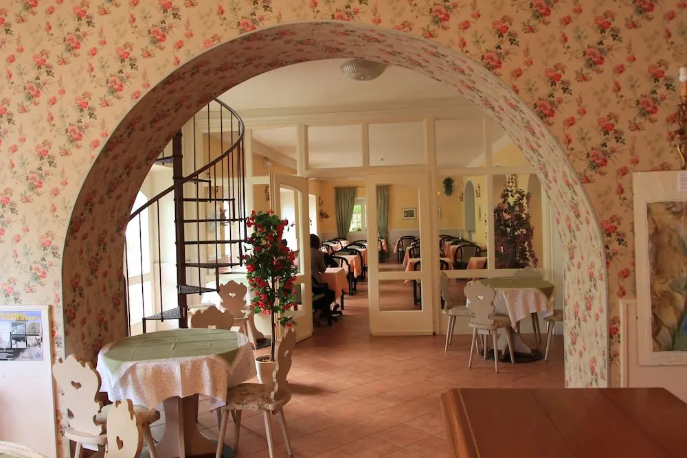 Lago Park Hotel