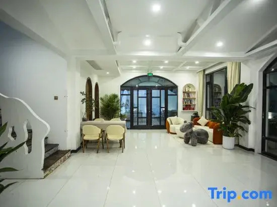 Shengsi Z·Encounter light luxury swimming pool resort