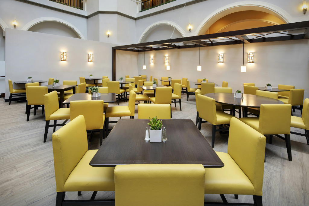 Embassy Suites Dallas - Park Central Area