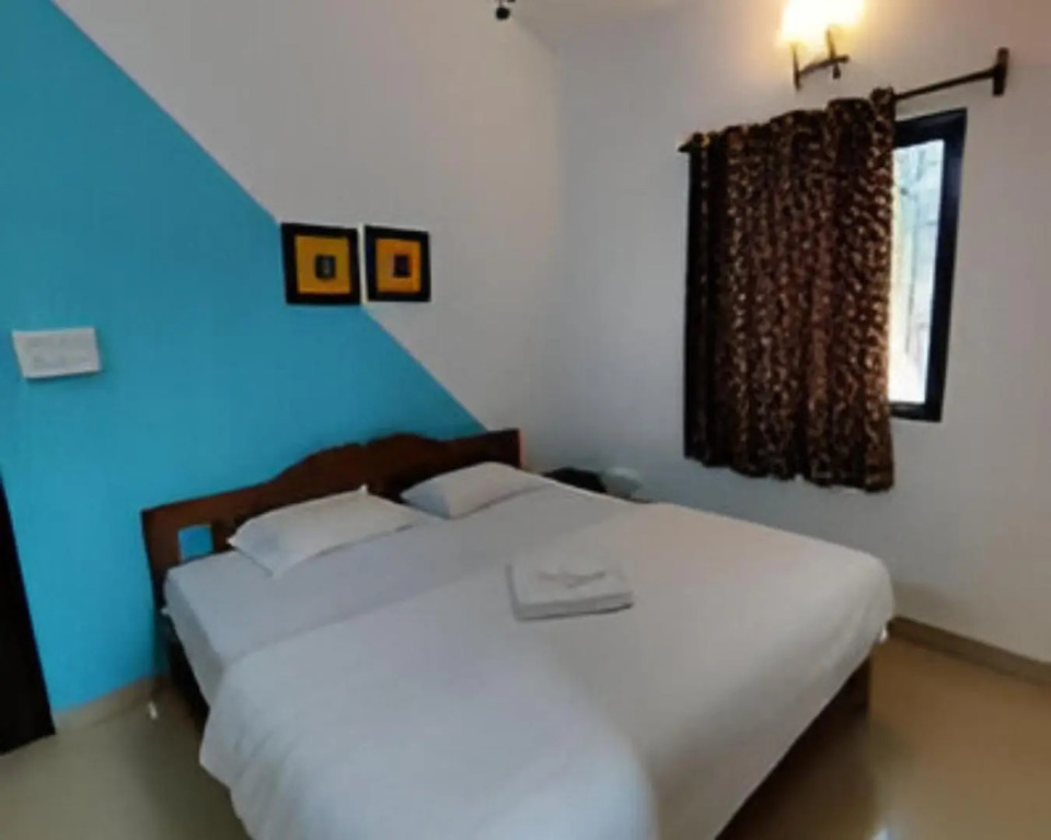 PALM 1BHK APARTMENT BY RONNEs