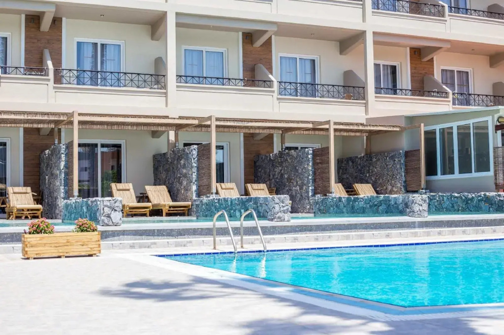 Dias Studios & Suites