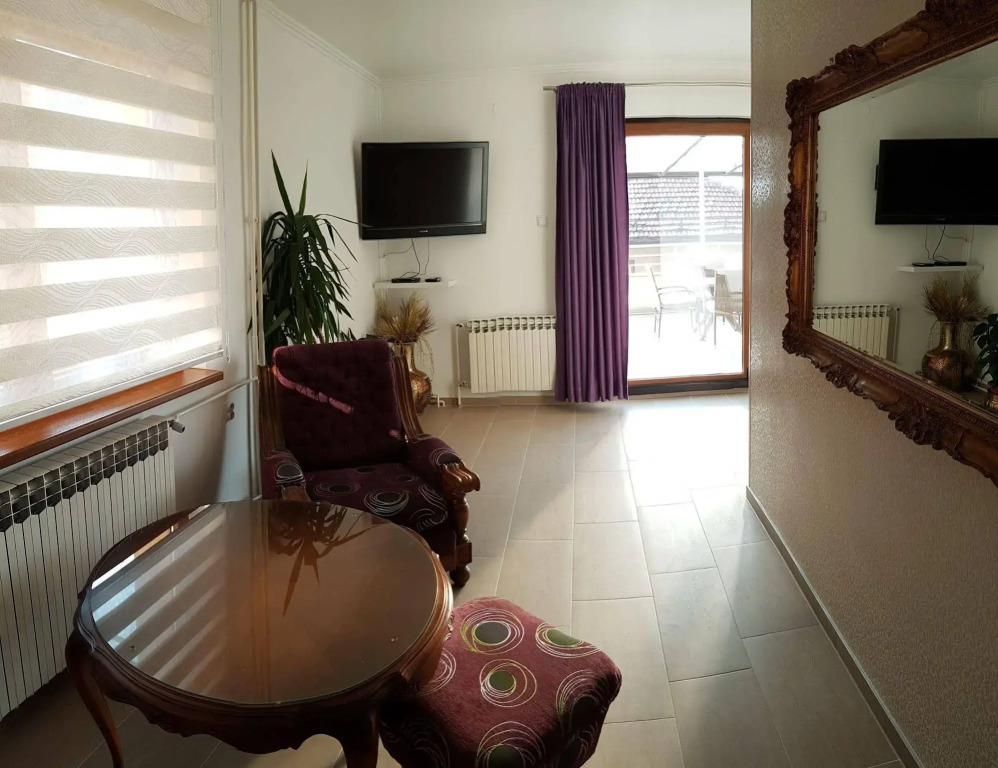 ĆIRO GUEST HOUSE-free parking