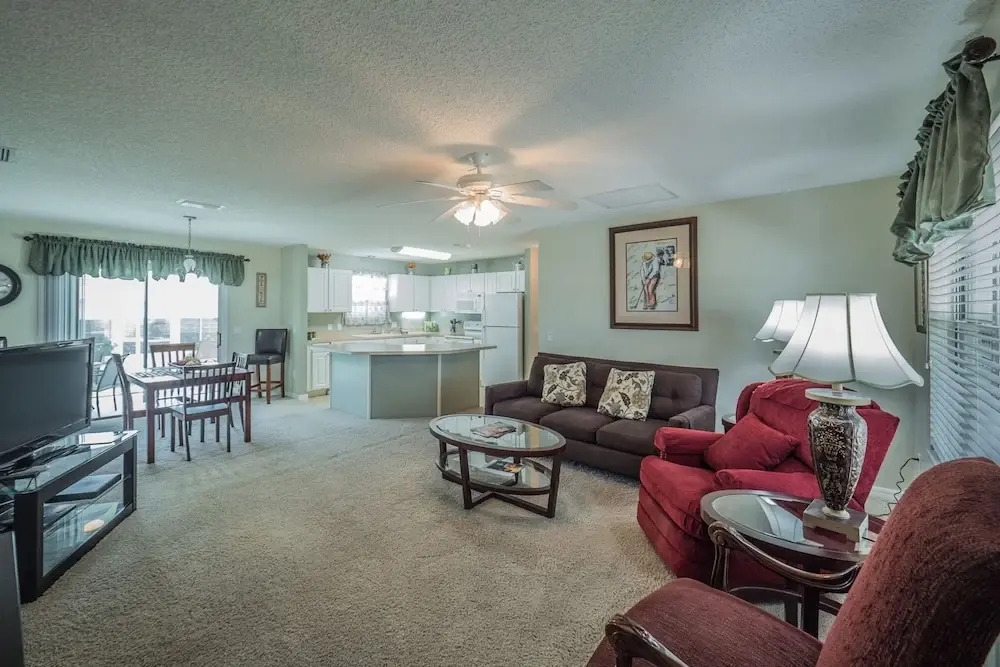 Judson Street 2237 by White Pelican VR