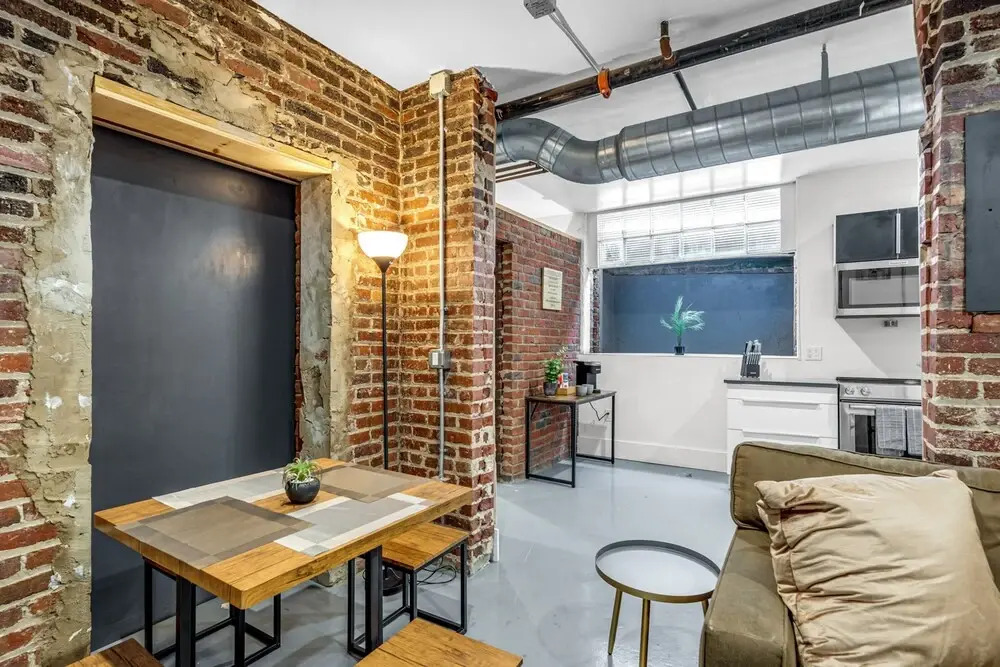 1BR Apartment in the heart of the City