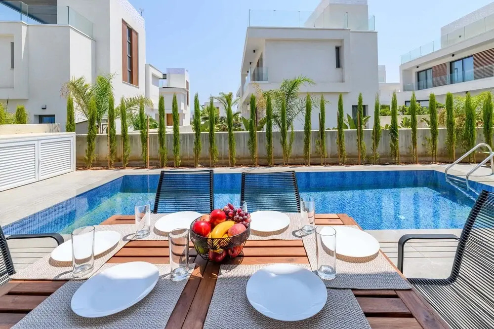 By The Beach - Sea Pearl Villa