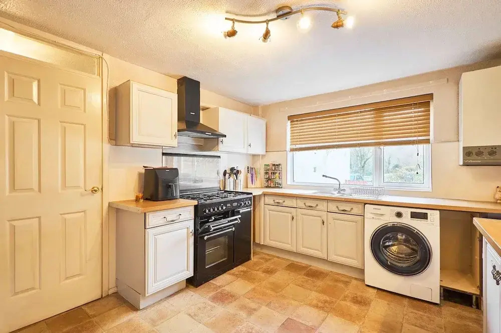 Host Stay Trinity Way