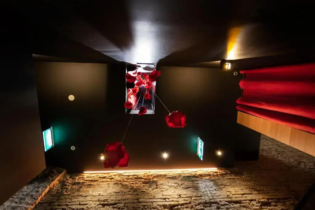 The Black Boutique -- Turistea Suites