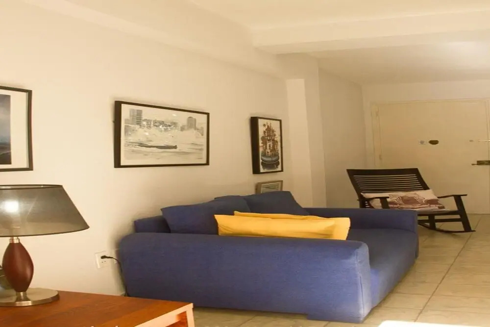 Suit Vedado