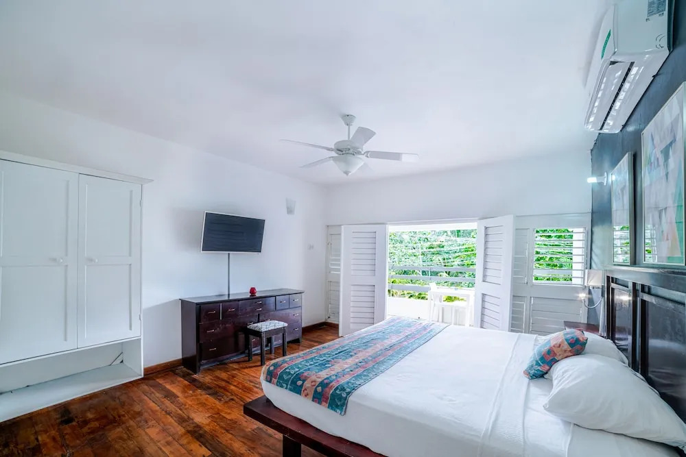 Negril Beach Club Condos