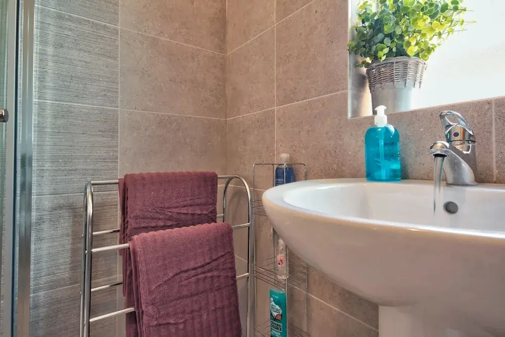 Upperton Road Guest Lodge
