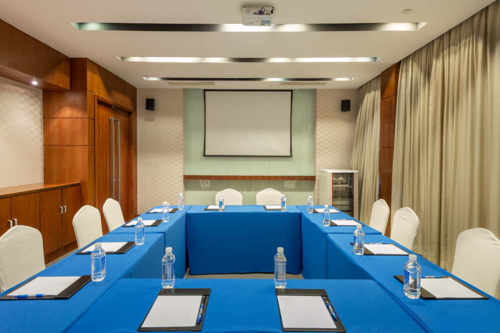 Holiday Inn Express Shanghai Jinqiao Central by IHG