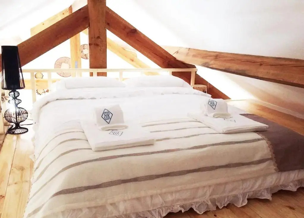 Boutique Rentals - Boho Chic Apartment