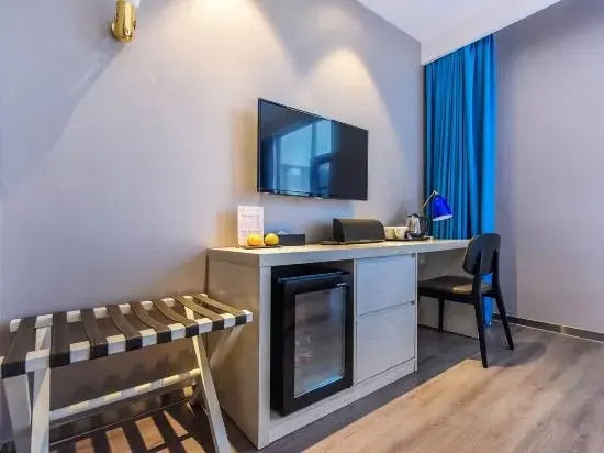 Orange Hotel (Chengdu Tianfu Plaza Kuanzhaixiangzi Alleys)