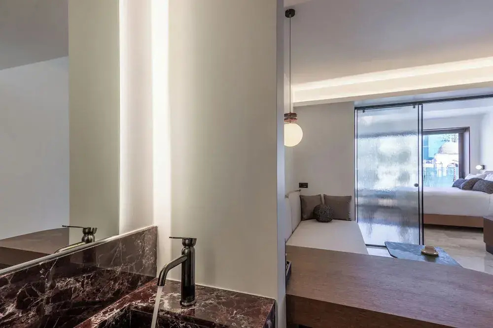 LAvventura Suites