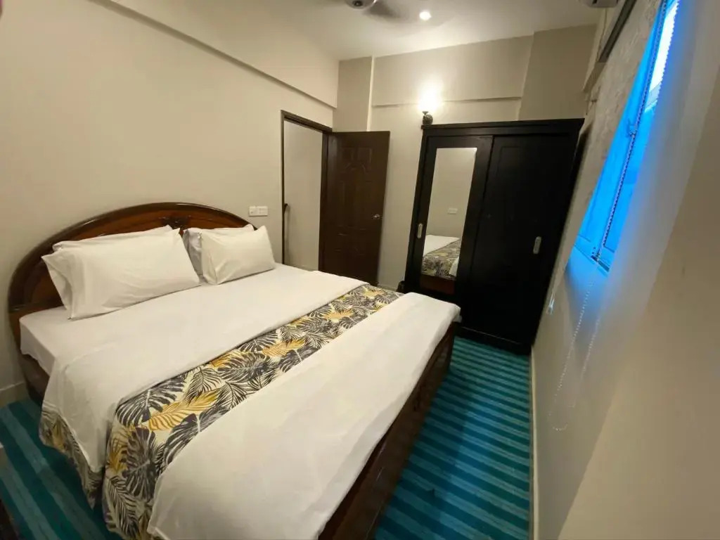 "Service Apartments Karachi" Ocean View 2 Bed Room Apt
