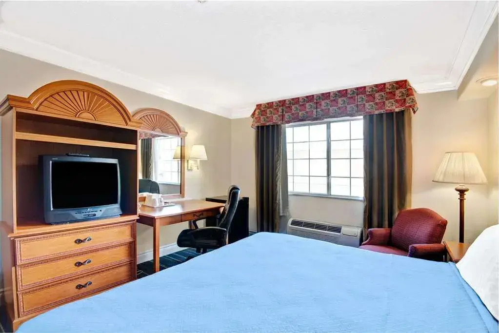 Days Inn By Wyndham San Antonio Airport