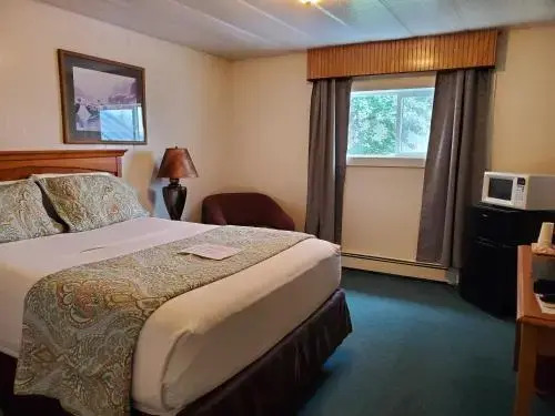 Alaska Country Inn