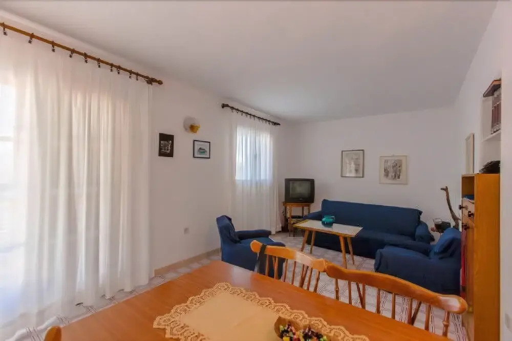Apartment Neven