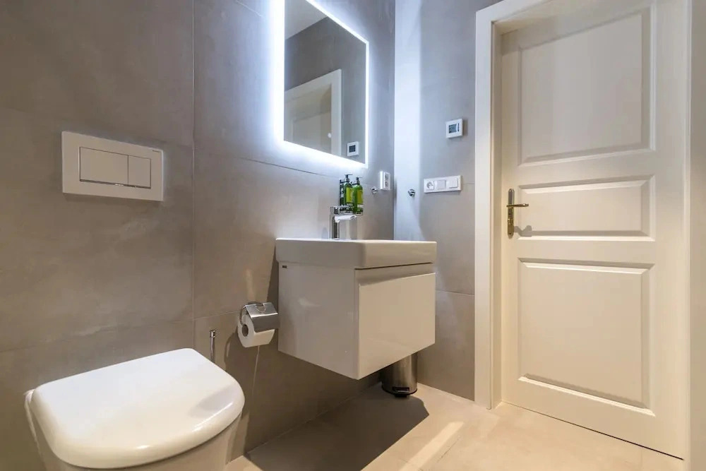 Charming 2-bedroom Apartment in the Heart of Prague