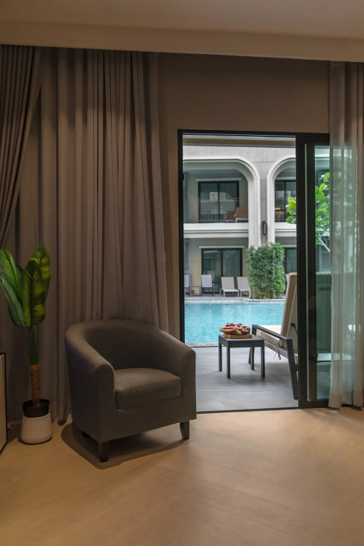 Апартаменты Title Legendary Pool Access 1-Bedroom Suite by TVC