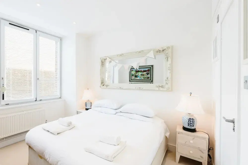 Natural light and modern home in Primrose Hill