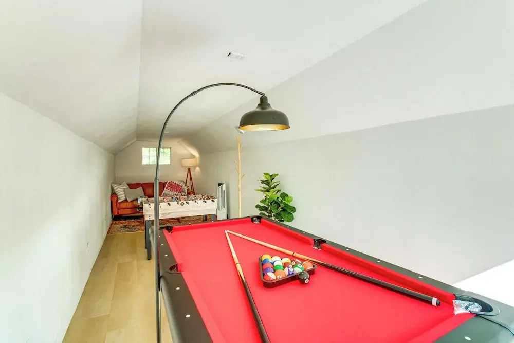 Hot Tub & Game Room: Luxe Cabin, Day Trip to Tahoe