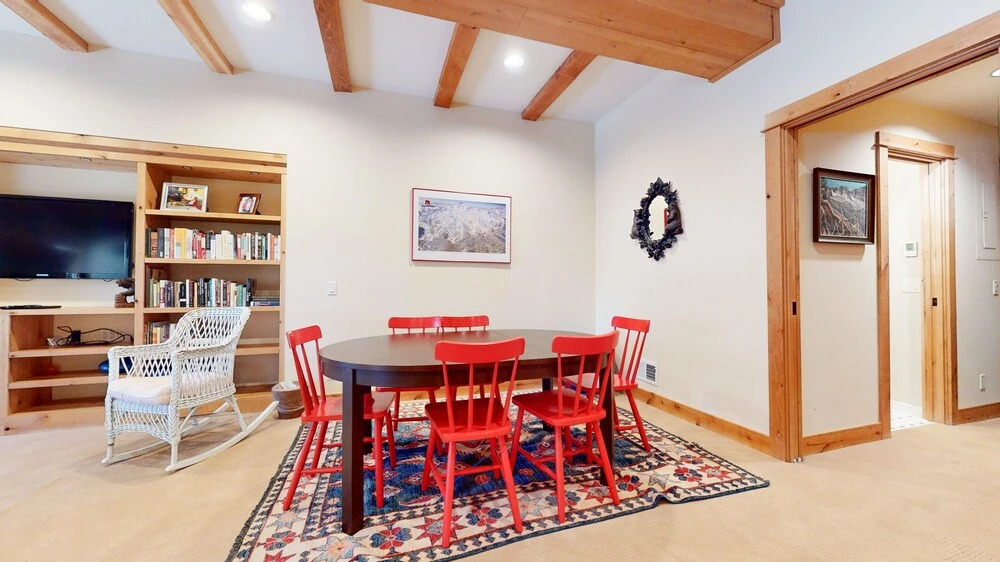 Val DIsere 9 Spacious and Walk to The Village, Washer Dryer, Gas Grill, Master Suites and More by RedAwning