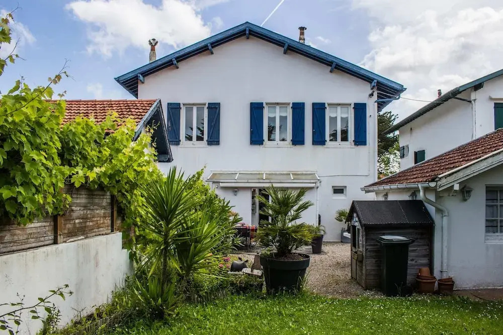 Charming 3BR Basque Home With Garden