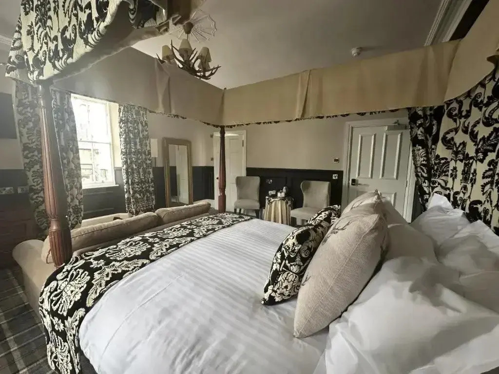 The Original Rosslyn Inn