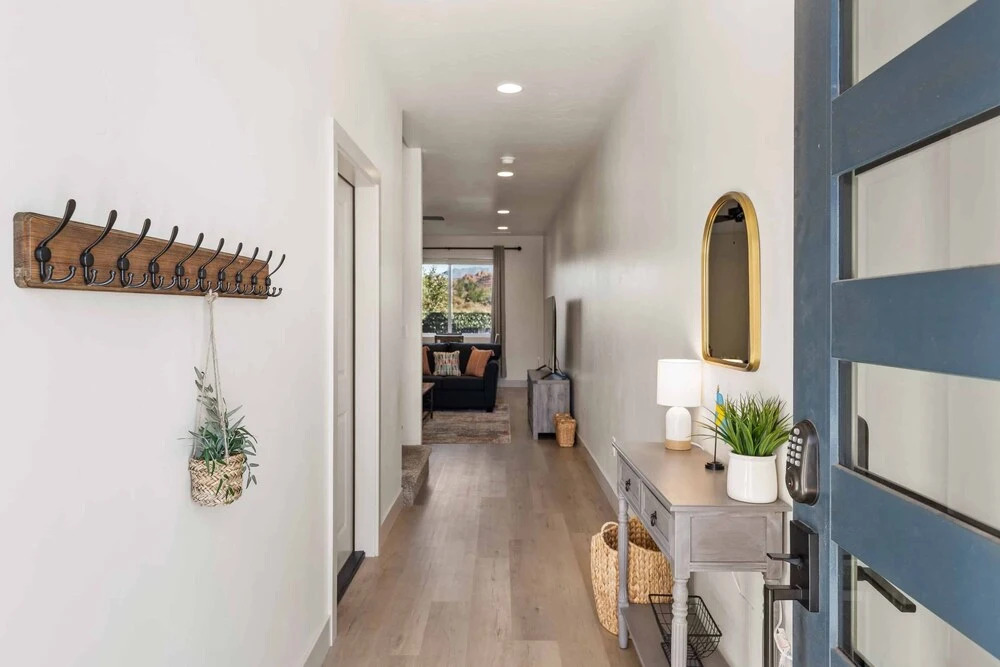 Hallser's Escape 6 Bedroom Home
