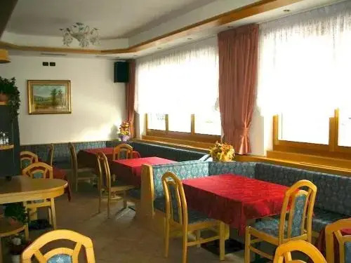 Hotel Garni Fiordaliso