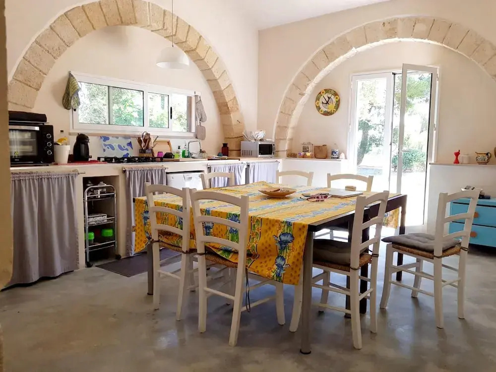 House With 3 Bedrooms in Serranova, With Furnished Garden - 1 km From