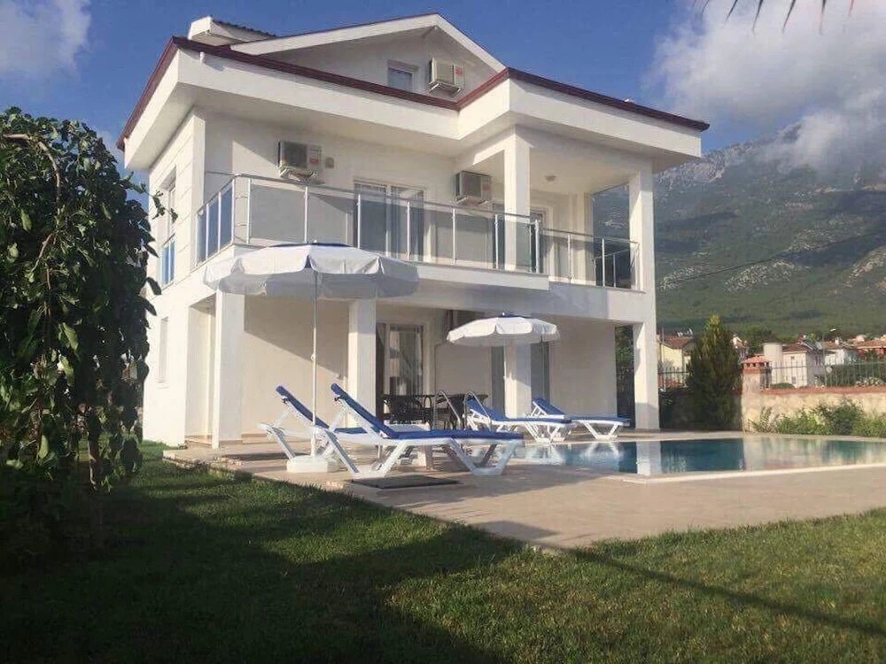 Villa Nuri