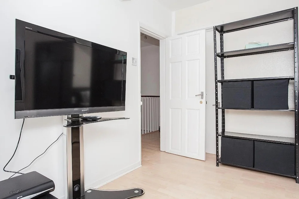 Amazing 2 Bed Just Minutes From Paddington