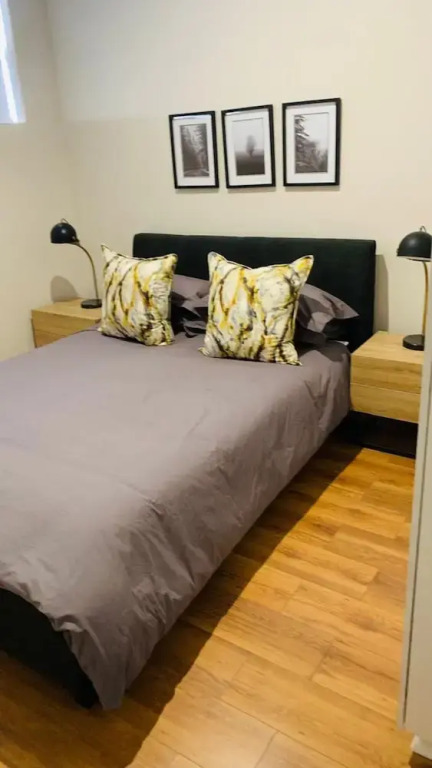 Lovely 3 bed With Splash Pool in Seapoint - 2245