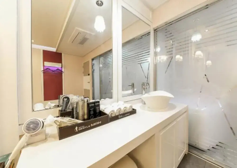 Gentleman Hotel