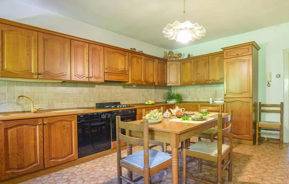 Awesome Apartment in Feltre With 3 Bedrooms and Wifi