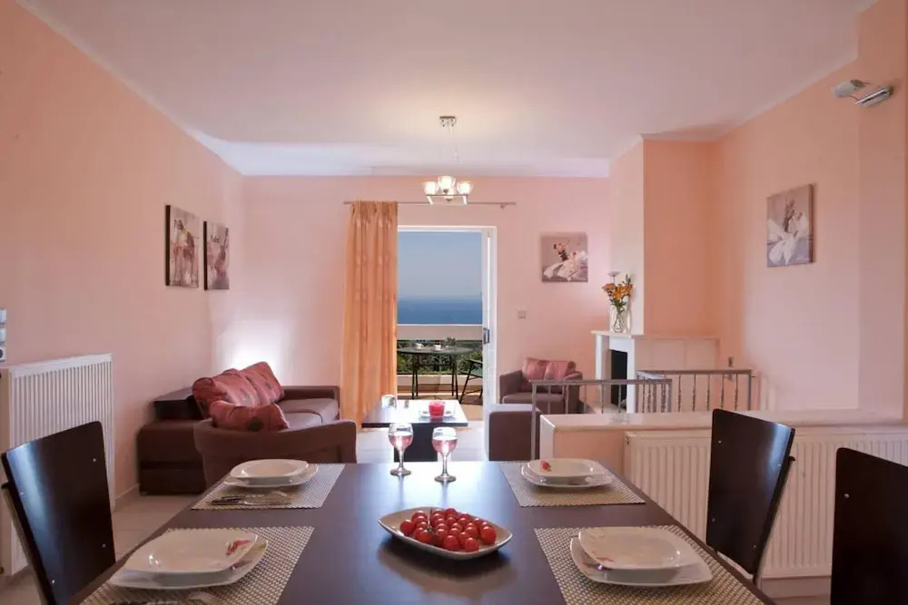 Charming Villa in Lefkada with Private Pool